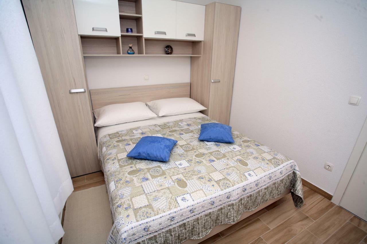 Apartman Fantasy Apartment โตรกีร์ ภายนอก รูปภาพ