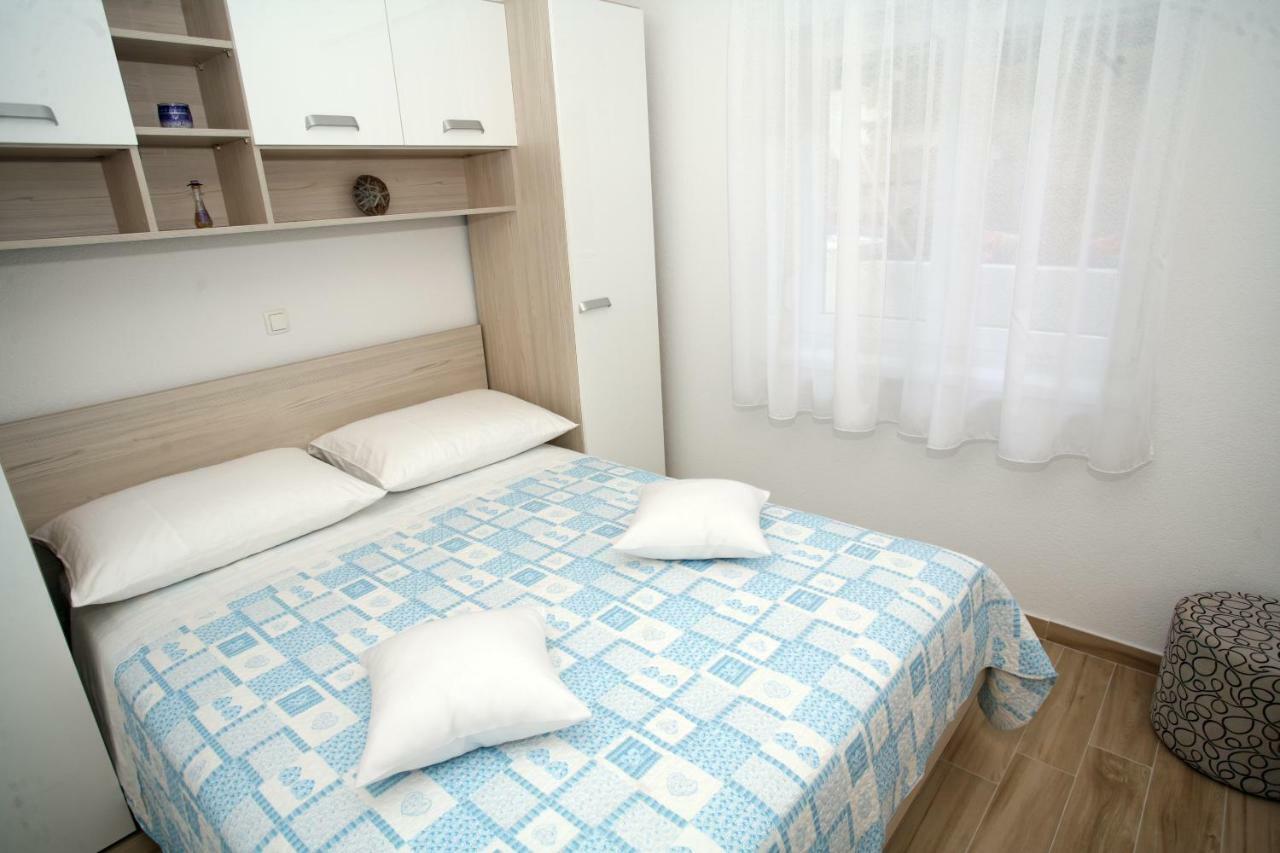 Apartman Fantasy Apartment โตรกีร์ ภายนอก รูปภาพ